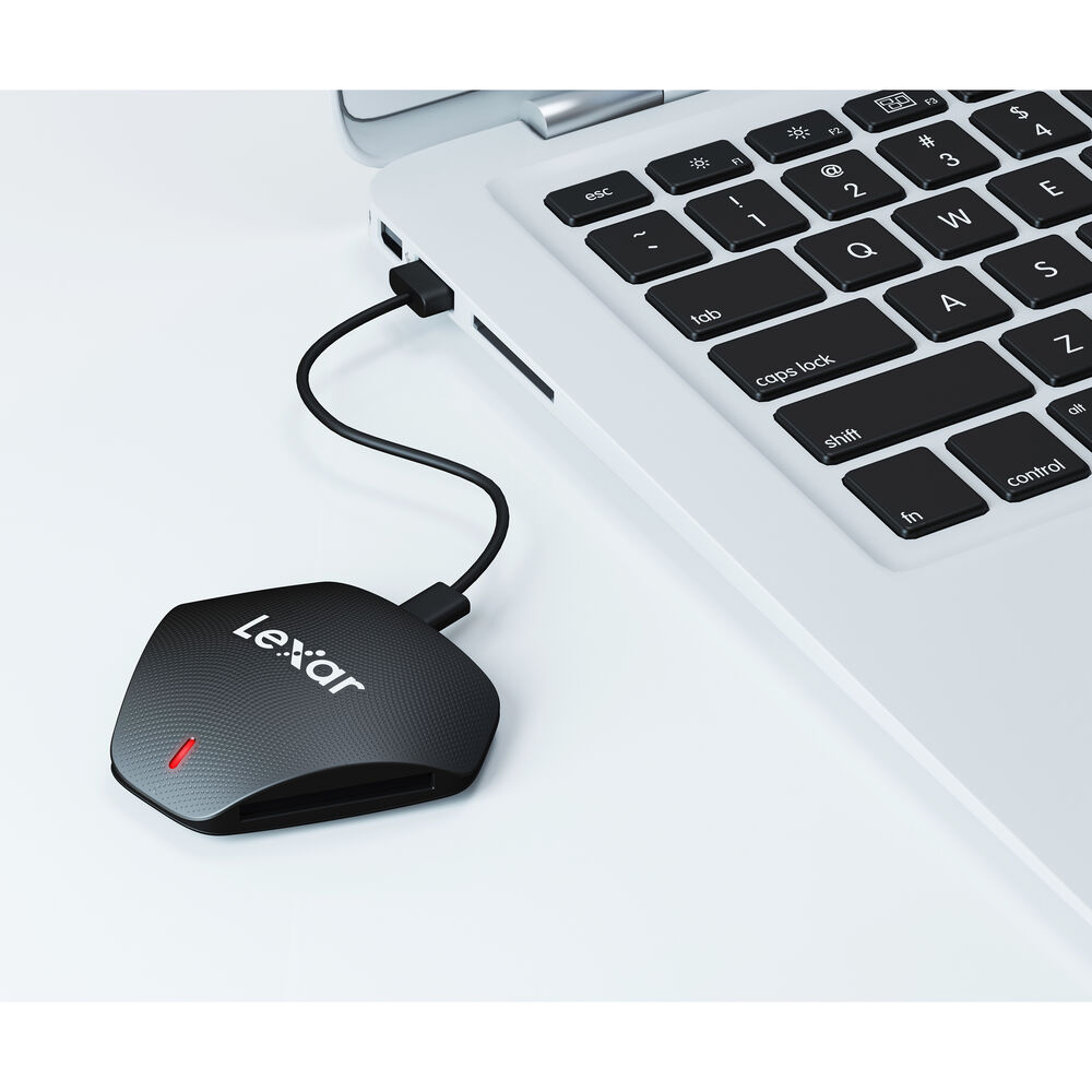LEXAR 3’ü 1 Arada USB-C Kart Okuyucu (CF, SD ve microSD UHS-II Uyumlu)