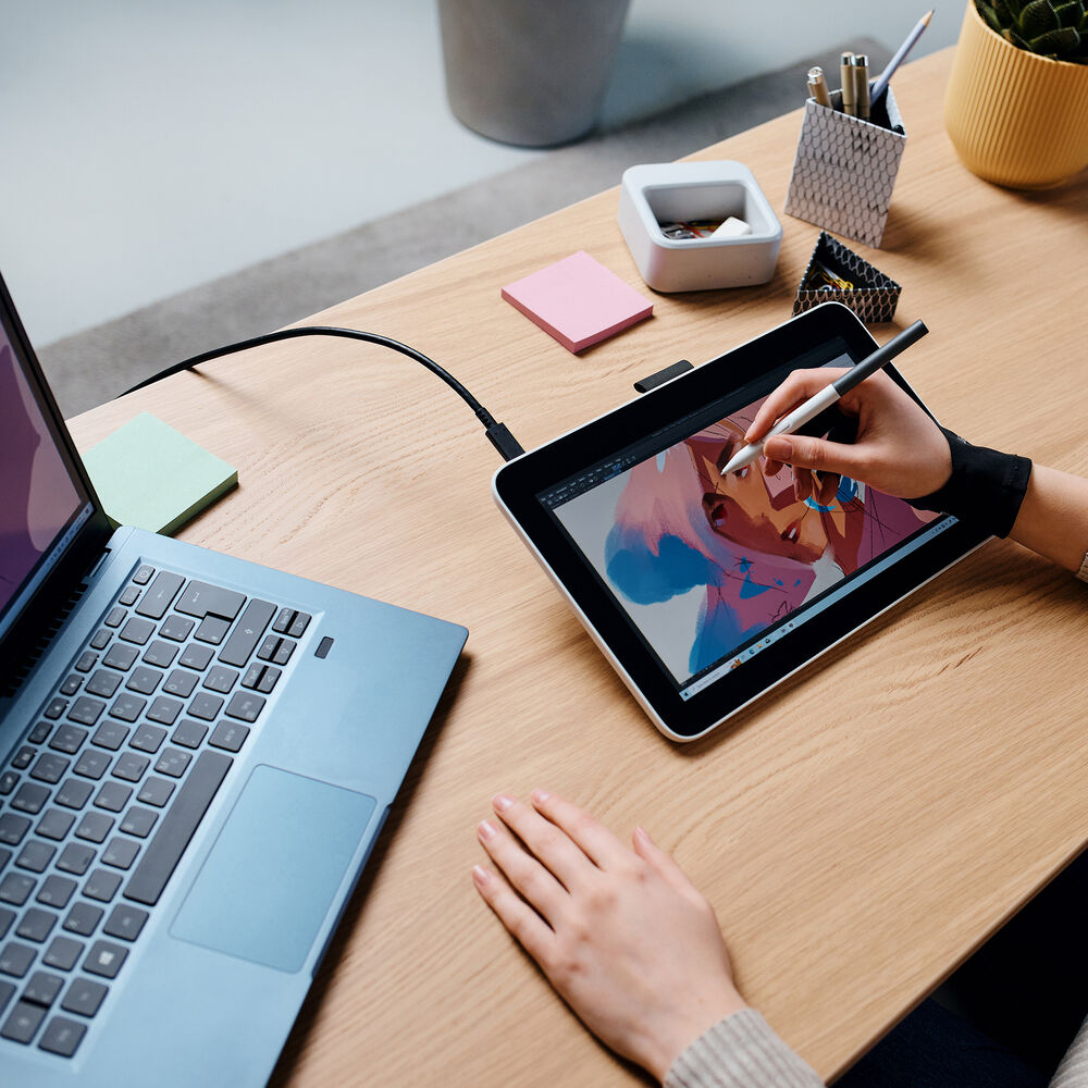 Wacom One 12 pen display (DTC121W0B)