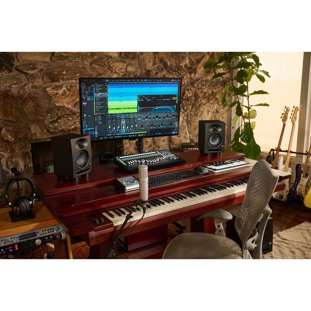 PreSonus Eris Studio 4