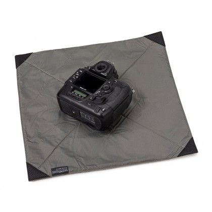 Tenba 16" (41X41cm) Messenger Koruyucu Sargı (Gri)