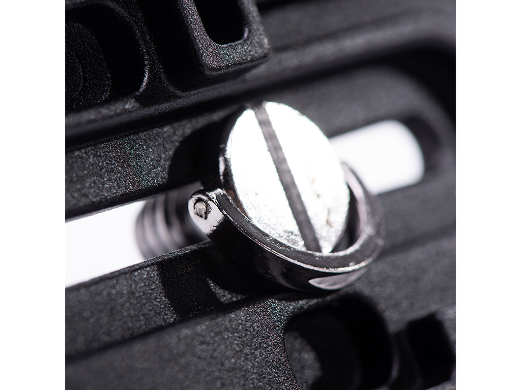DR02 (3/8") D-Ring