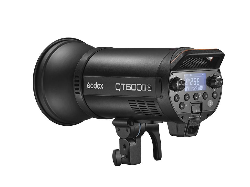 QT600 III M HSS 600W Paraflaş Kafası