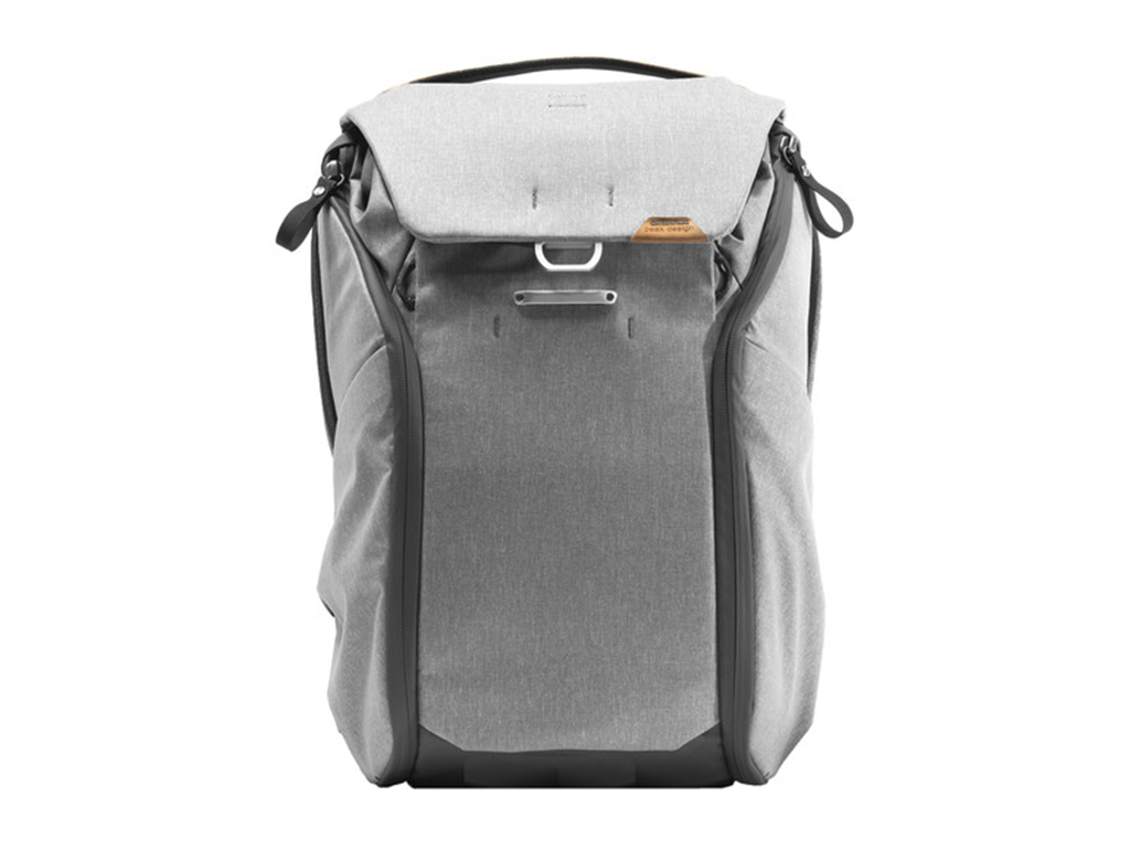 20L v2 Gri Sırt Çantası