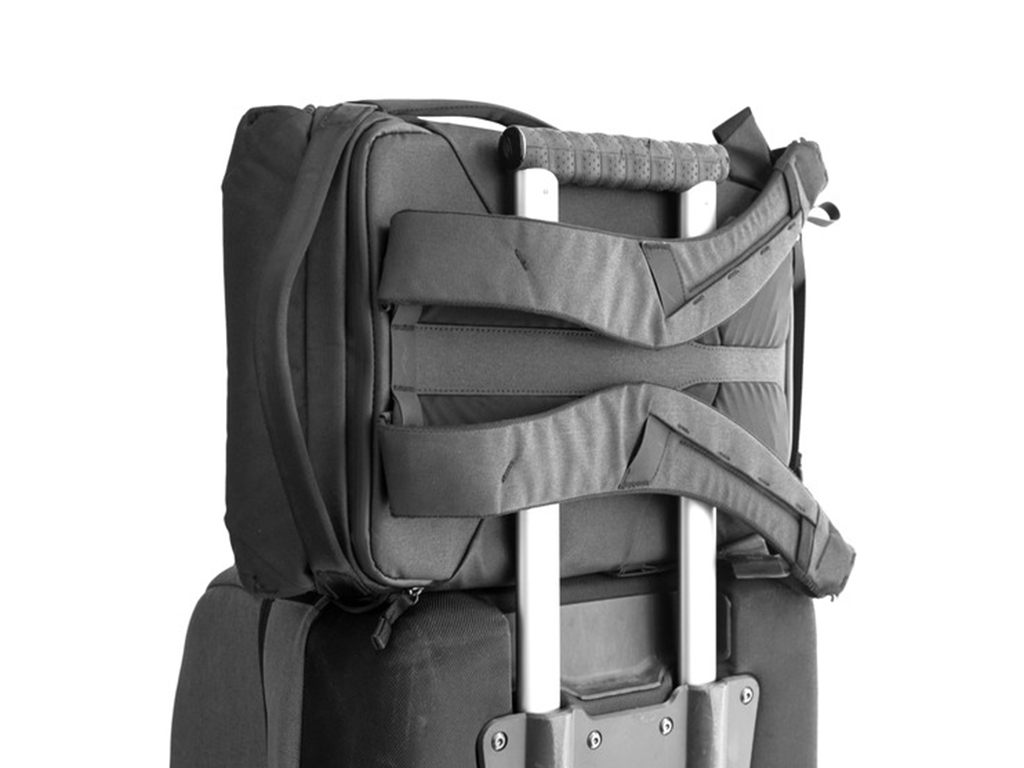 20L v2 Siyah Sırt Çantası