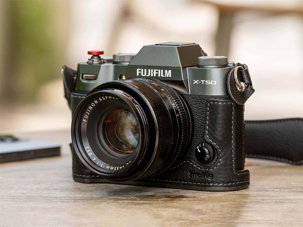 4709 Fujifilm X-T50 Uyumlu Siyah Deri Kılıf