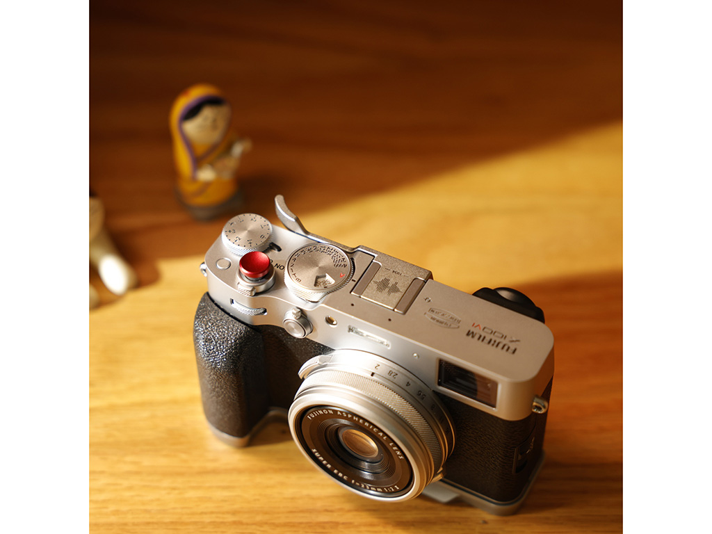 4566 Fujifilm X100VI Uyumlu Gümüş Başparmak Grip