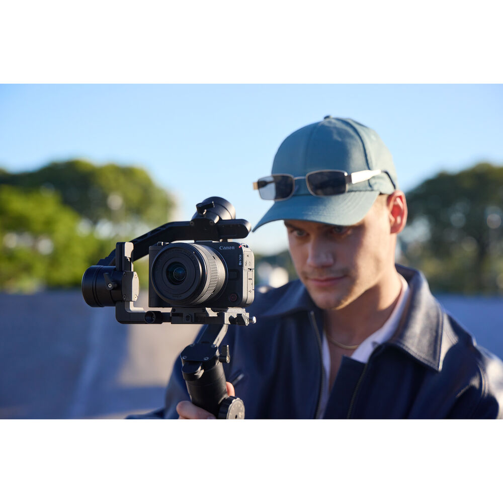 Canon EOS R50 V Body Aynasız Fotoğraf Makinesi