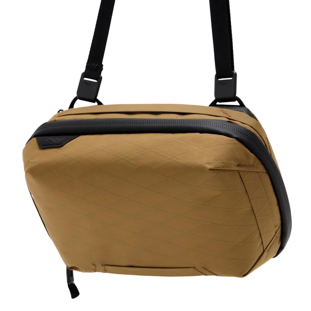 Tech Pouch Regular Teknoloji Aksesuar Çantası – Coyote