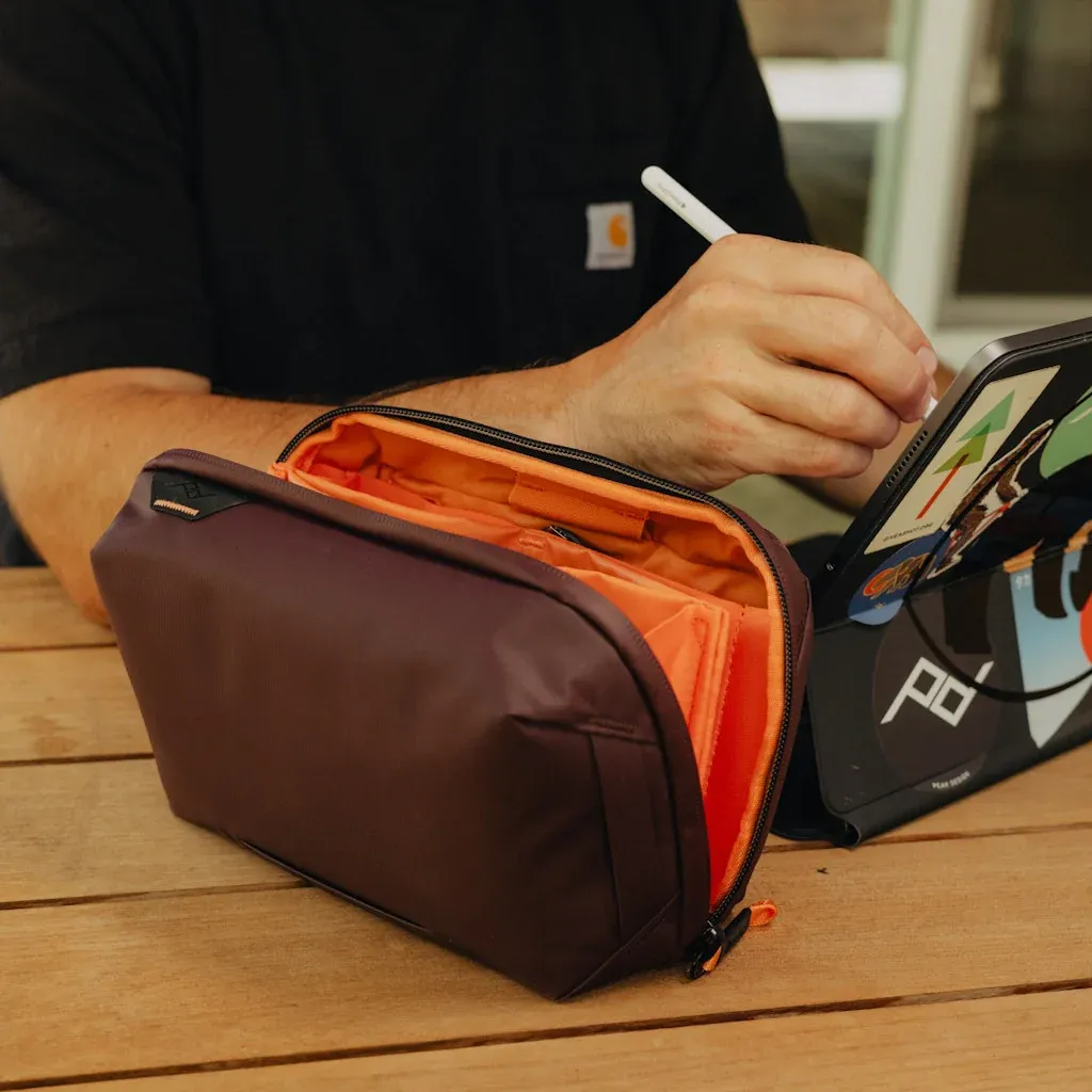 Tech Pouch Regular Teknoloji Aksesuar Çantası - Eclipse