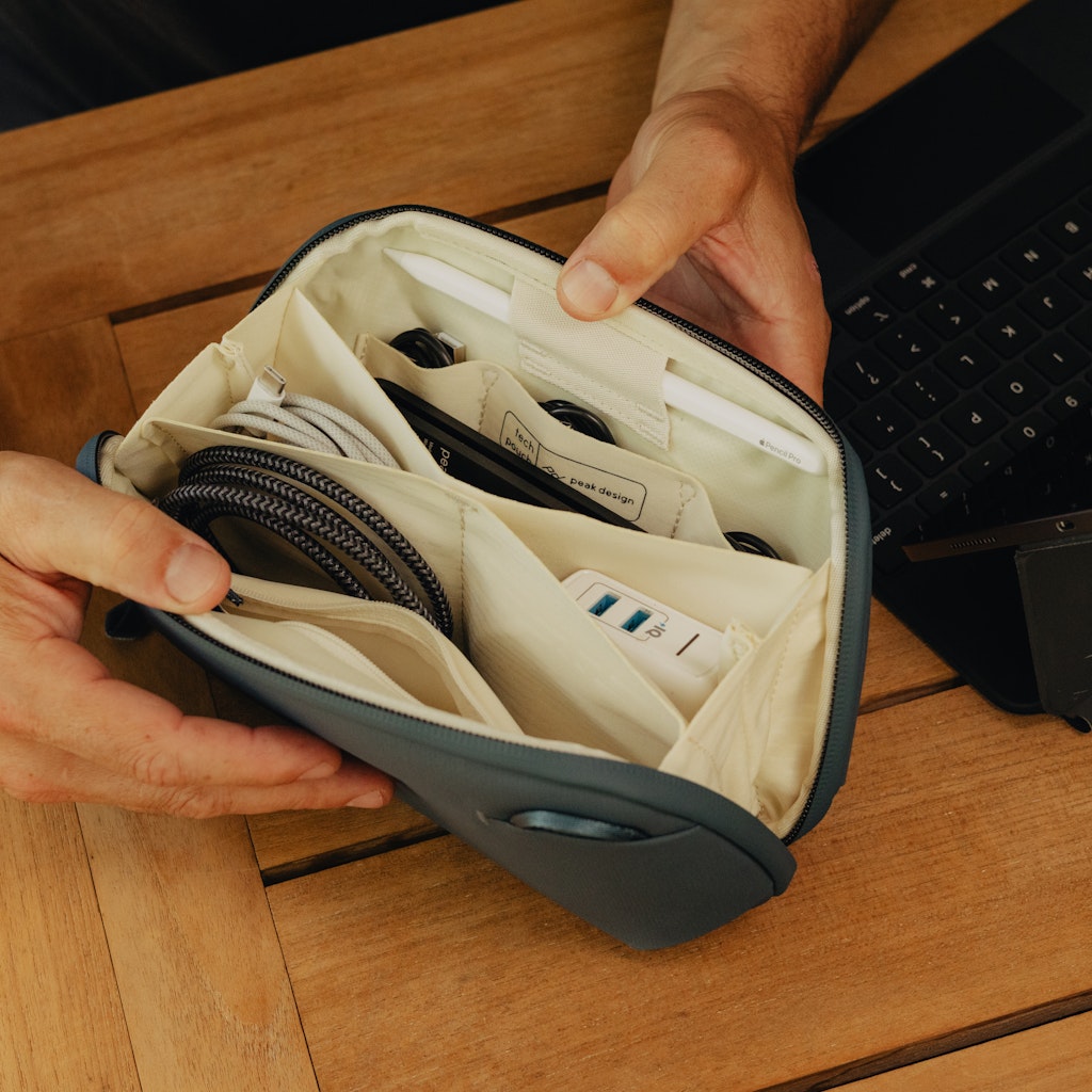 Tech Pouch Small Teknoloji Aksesuar Çantası - Ocean