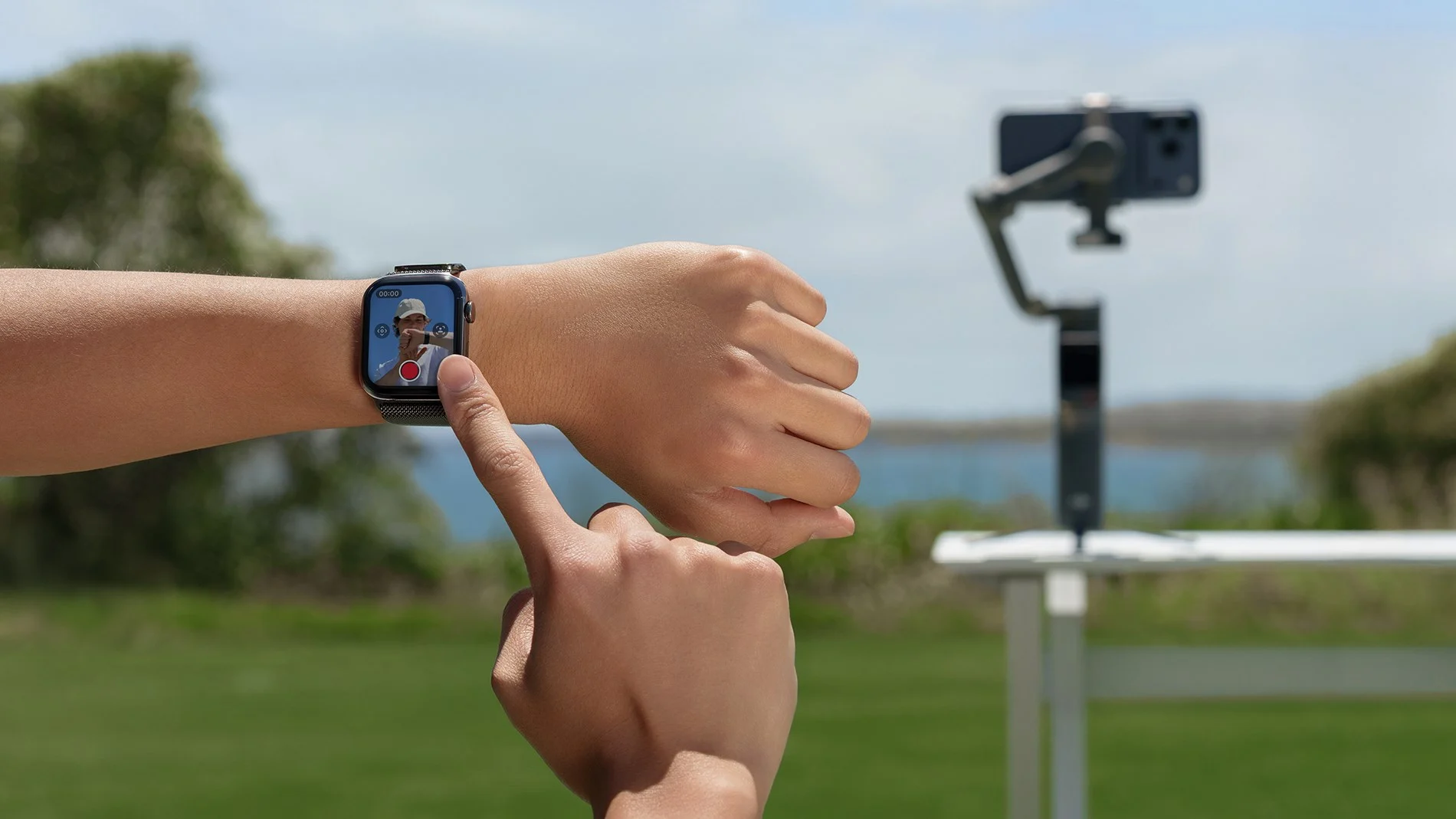 DJI Osmo Mobile 8P Advanced Tracking Combo