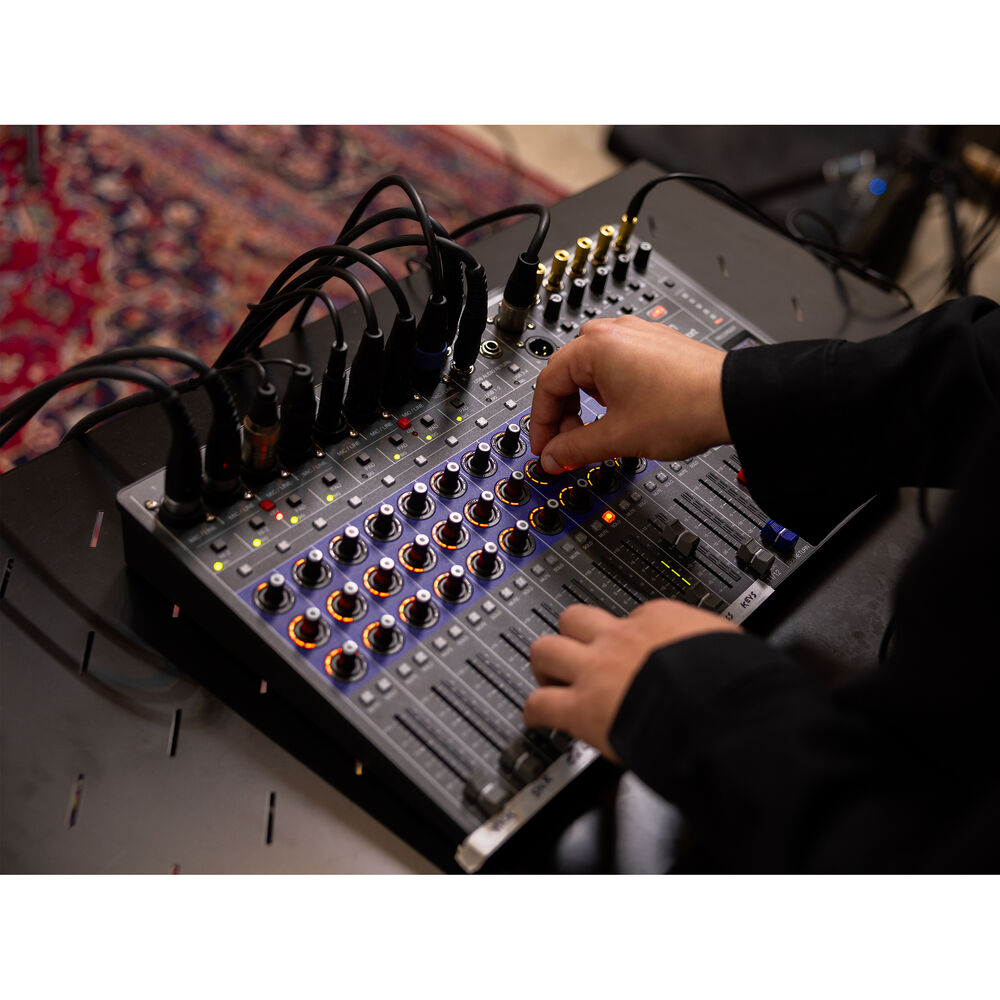 Zoom LiveTrak L12next Dijital Mikser & Multi-Track Recorder