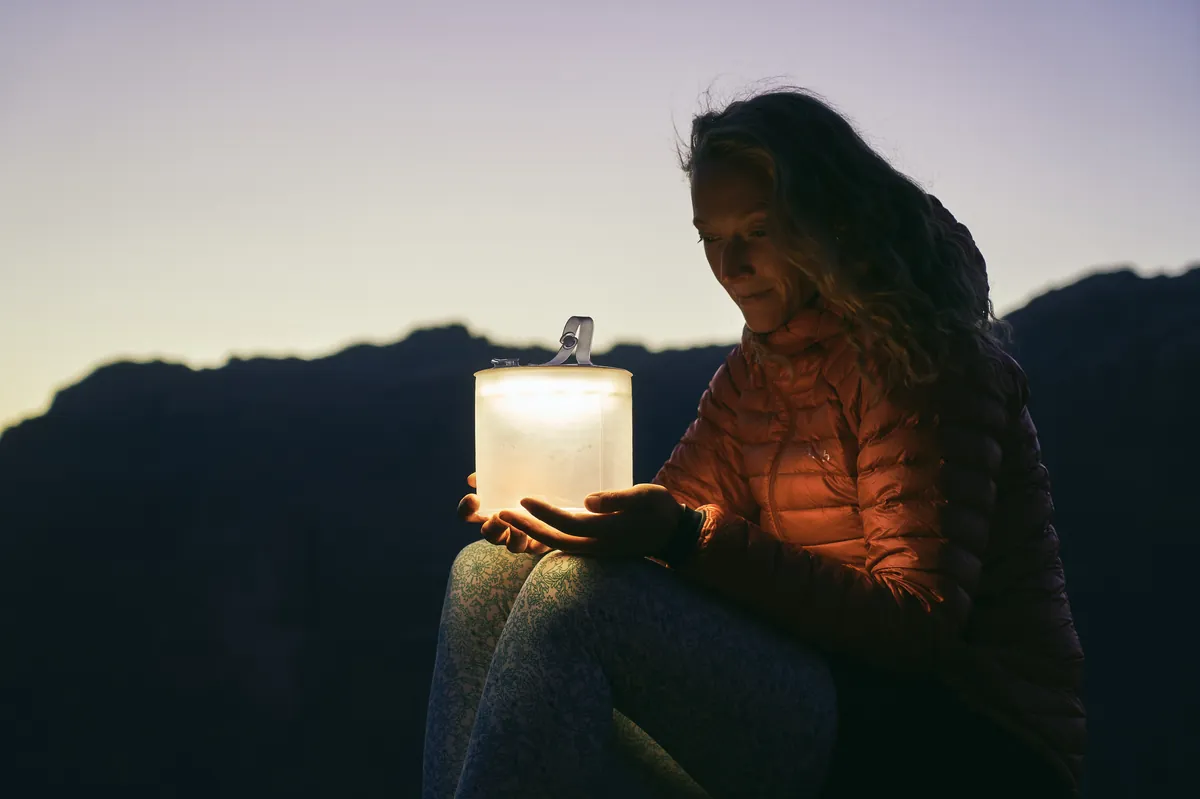 BioLite Luci Charge 360 Güneş Enerjili Kamp Lambası & Powerbank