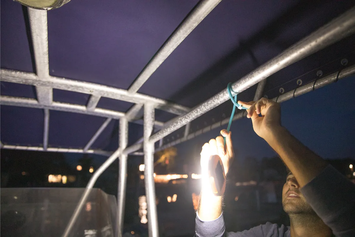 BioLite Solar FlexLight Güneş Enerjili & USB-C Şarjlı Ayarlanabilir Çok Amaçlı Işık