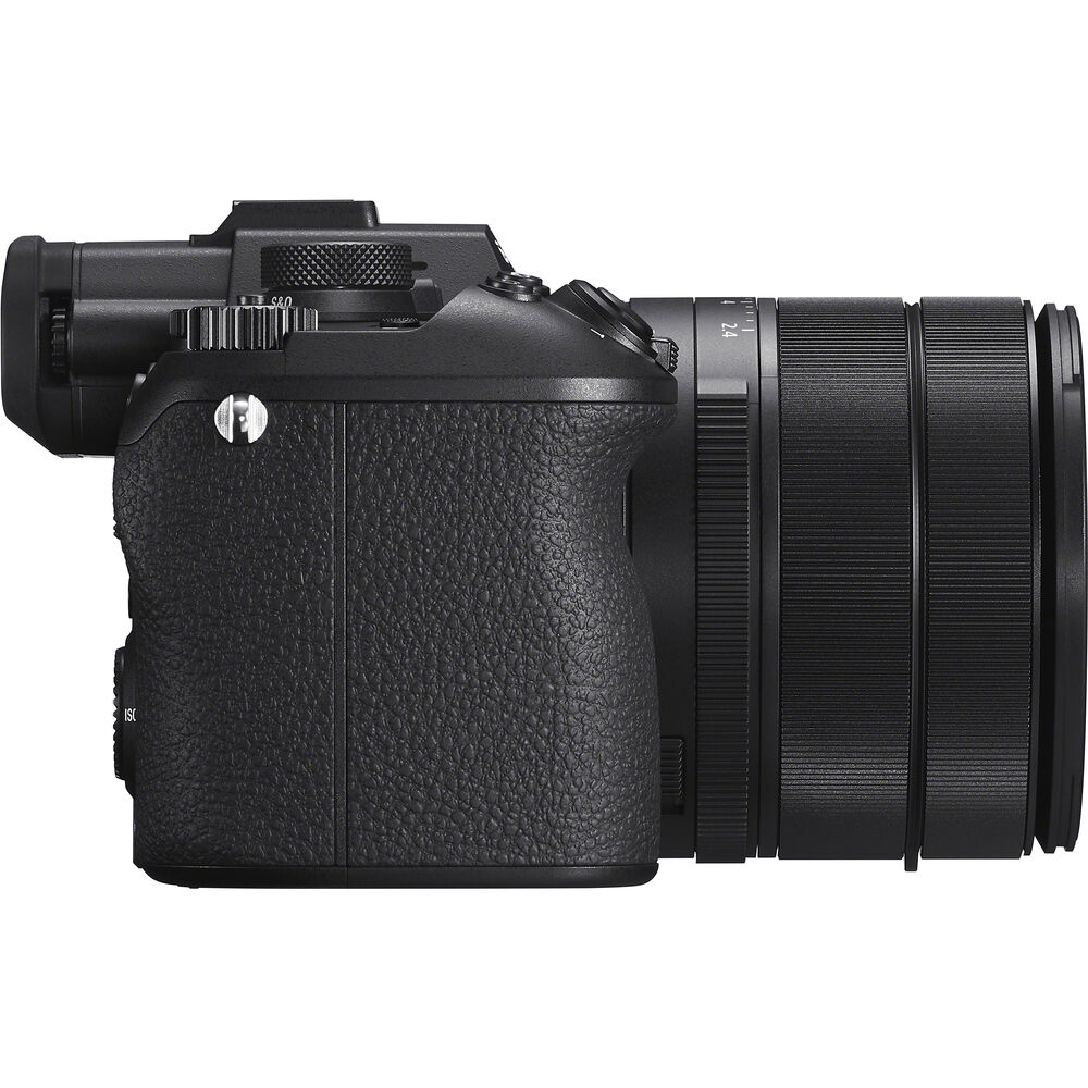 Sony RX10 V 24-600mm f/2.4-4 Süper Zoom Köprü Fotoğraf Makinesi