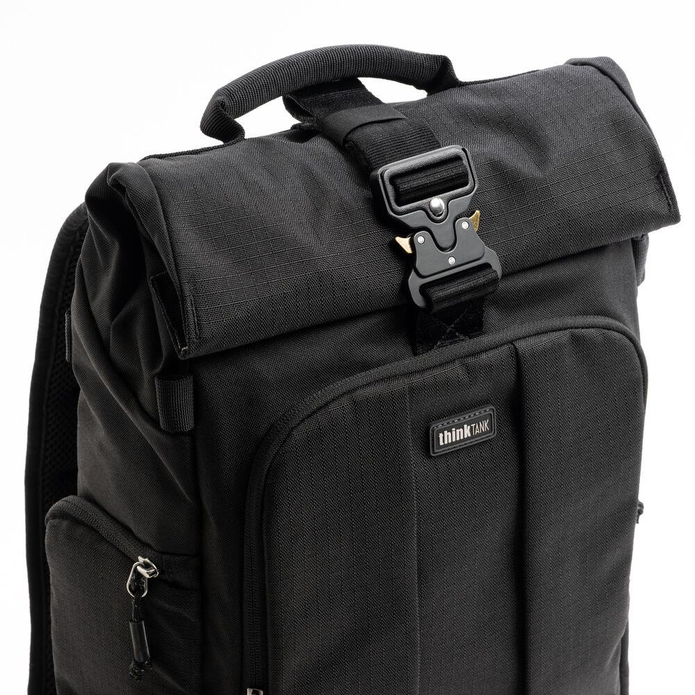 THINK TANK-FOCUS POINT30L-ASPHALT BLACK