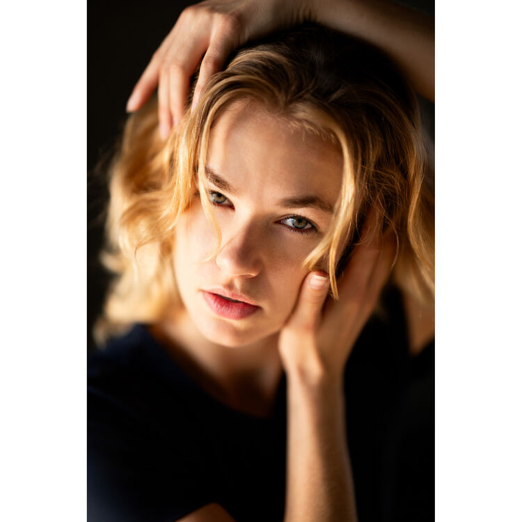 Sigma 85mm f/1.2 DG Art Lens (L-Mount)