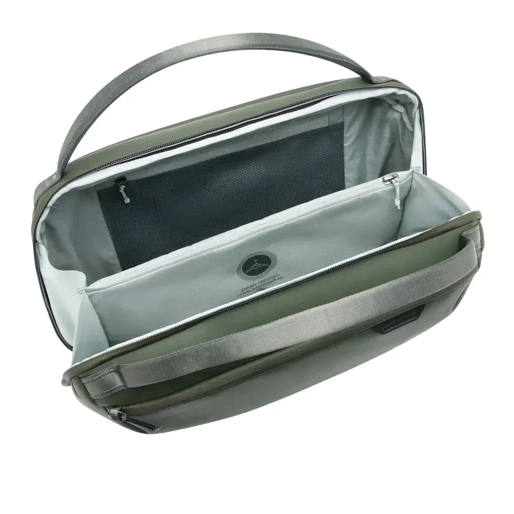 Peak Design Travel Weekender 25L - Sage