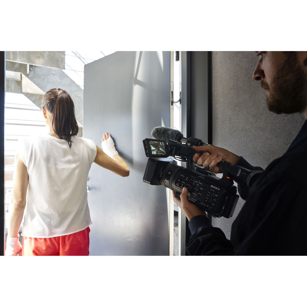 Sony HXR-NX800 4K 1" CMOS Sensörlü NXCAM Video Kamera