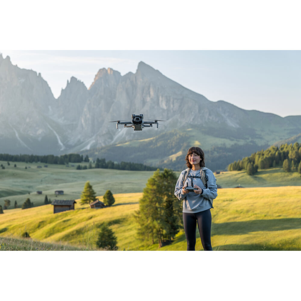 DJI Mini 5 Pro Fly More Combo (DJI RC2)