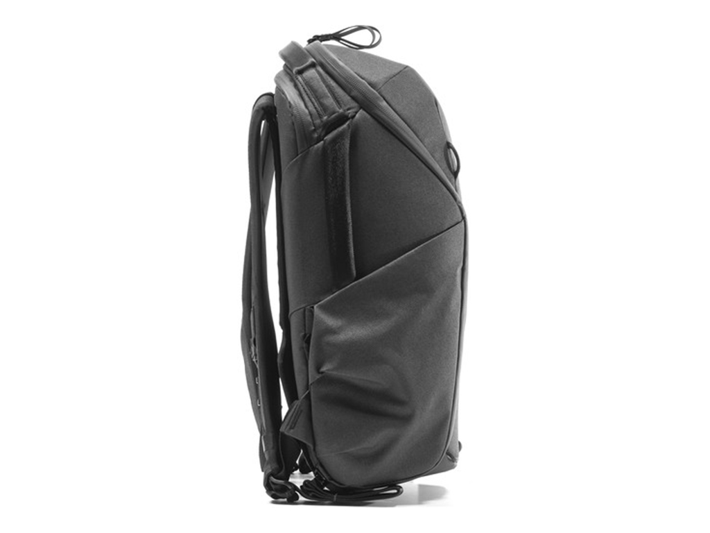 Everyday Zip 15L Siyah Sırt Çantası