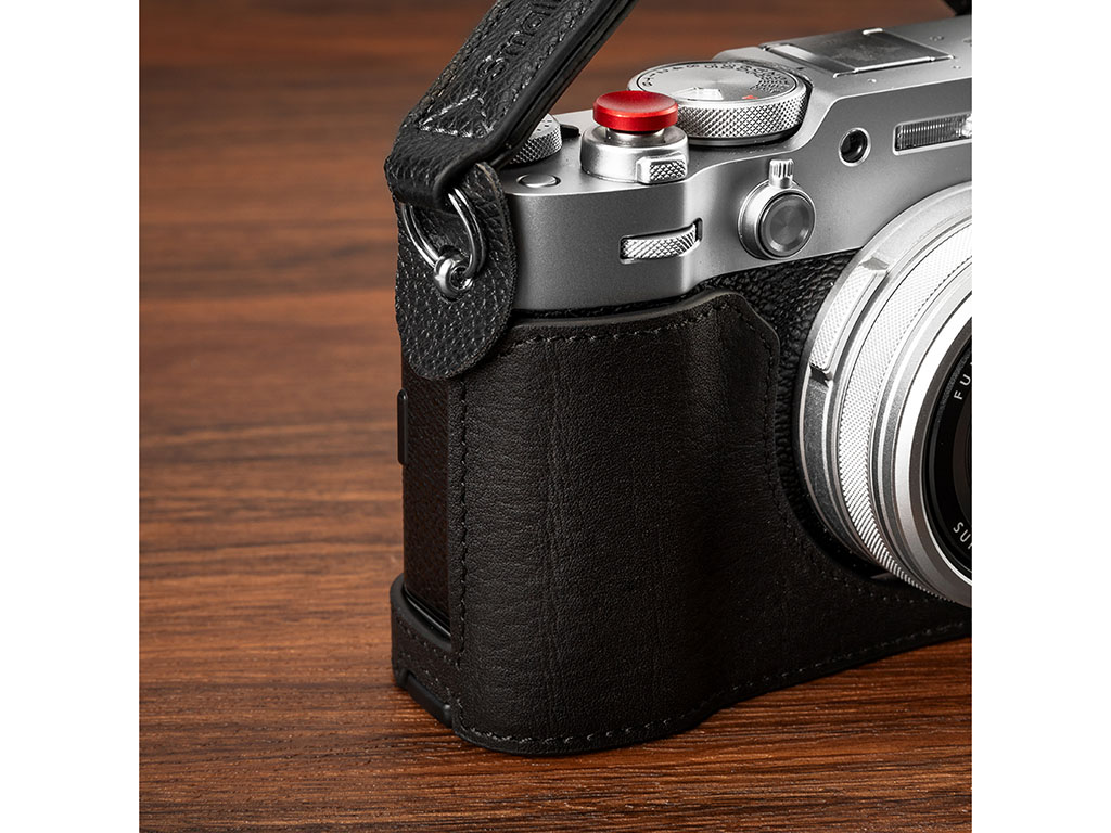 [FDCA68642] SmallRig 4700 Fujifilm X100VI Uyumlu Siyah Deri Kılıf