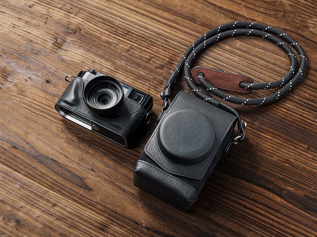 [FDCA68936] SmallRig 5219 Fujifilm X-Half Uyumlu Siyah Deri Kılıf Çanta ve Askılık